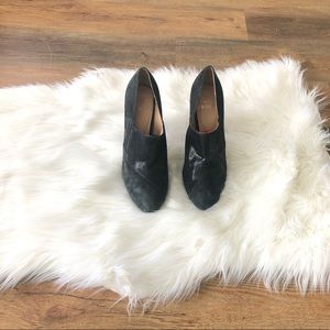 Isola black heels
